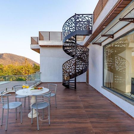 אודייפור Stayvista'S Bella Dream - Mountain-View With Outdoor Pool, Lawn Featuring A Gazebo & Indoor Games מראה חיצוני תמונה