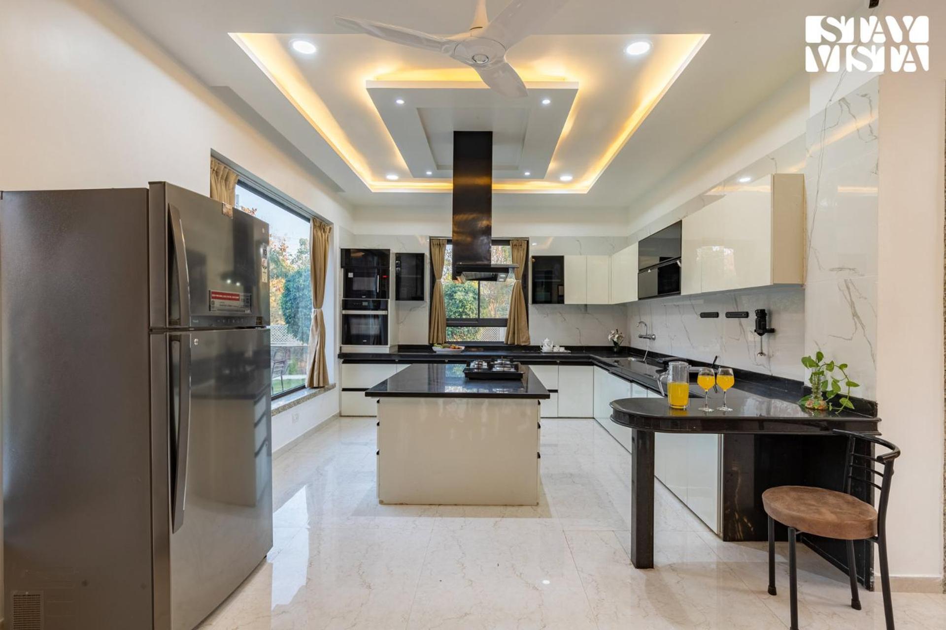 אודייפור Stayvista'S Bella Dream - Mountain-View With Outdoor Pool, Lawn Featuring A Gazebo & Indoor Games מראה חיצוני תמונה